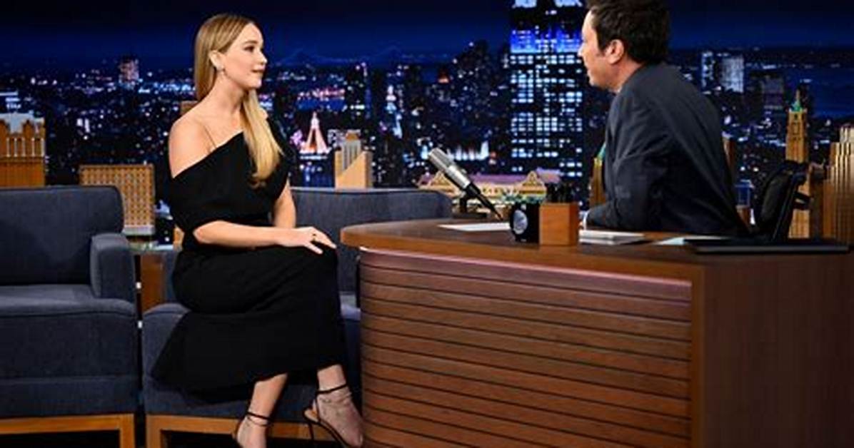 Jennifer Lawrence Hilariously Battles Jimmy Fallon, Plus More Must-Reads