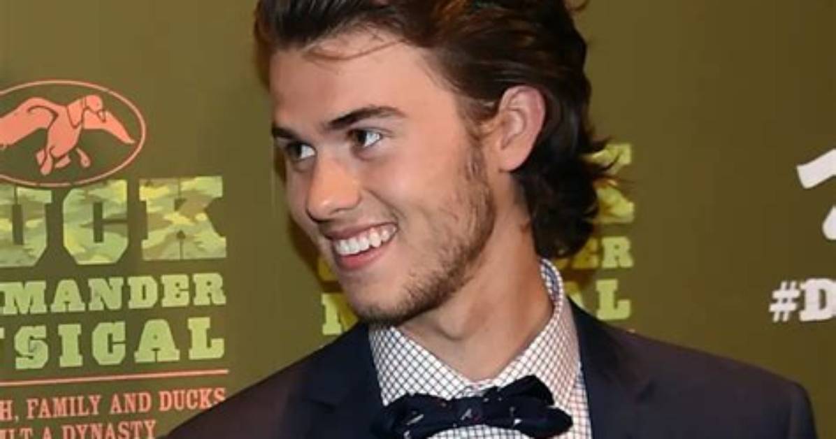 John Luke Robertson Net Worth
