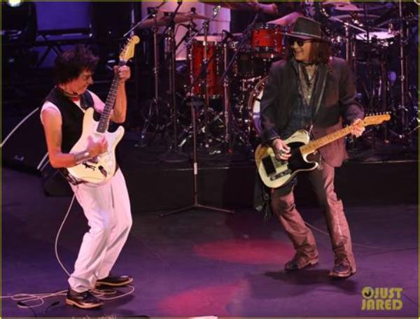 Johnny Depp Performs with Jeff Beck Amid Trial Jury Deliberation