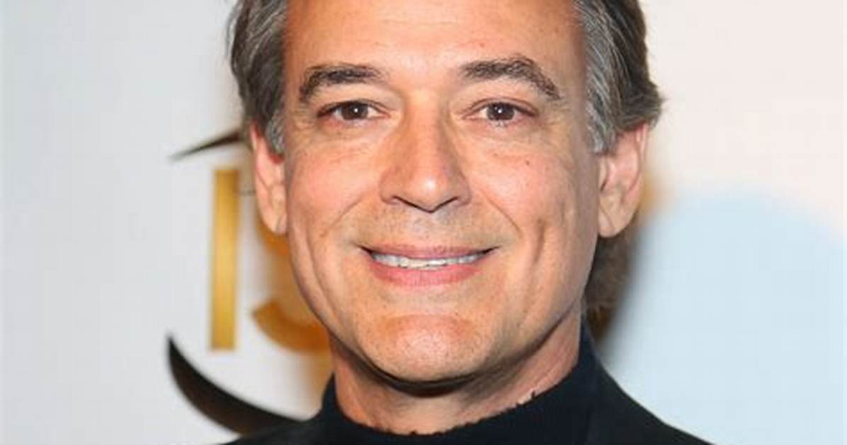Jon Lindstrom