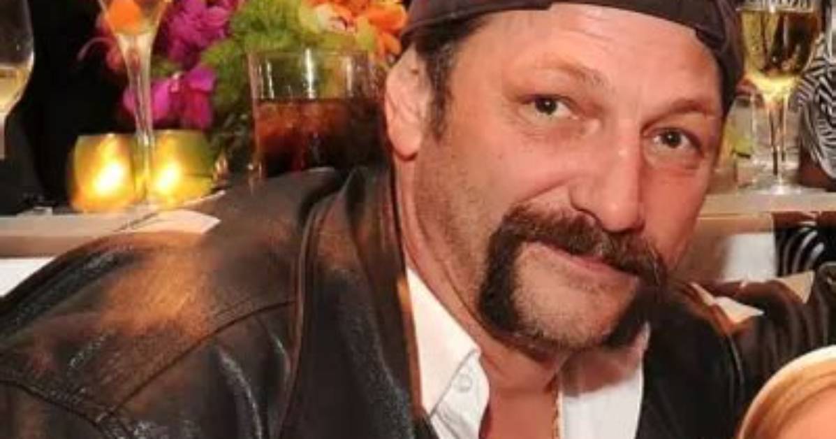 Jonathan Hillstrand Net Worth