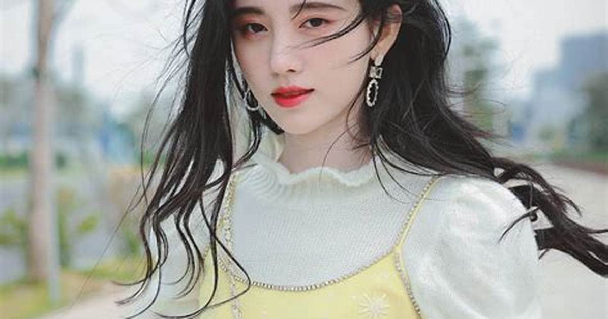 Ju Jingyi Net Worth