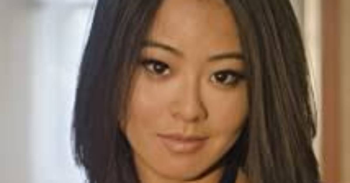 Julia Ling Net Worth