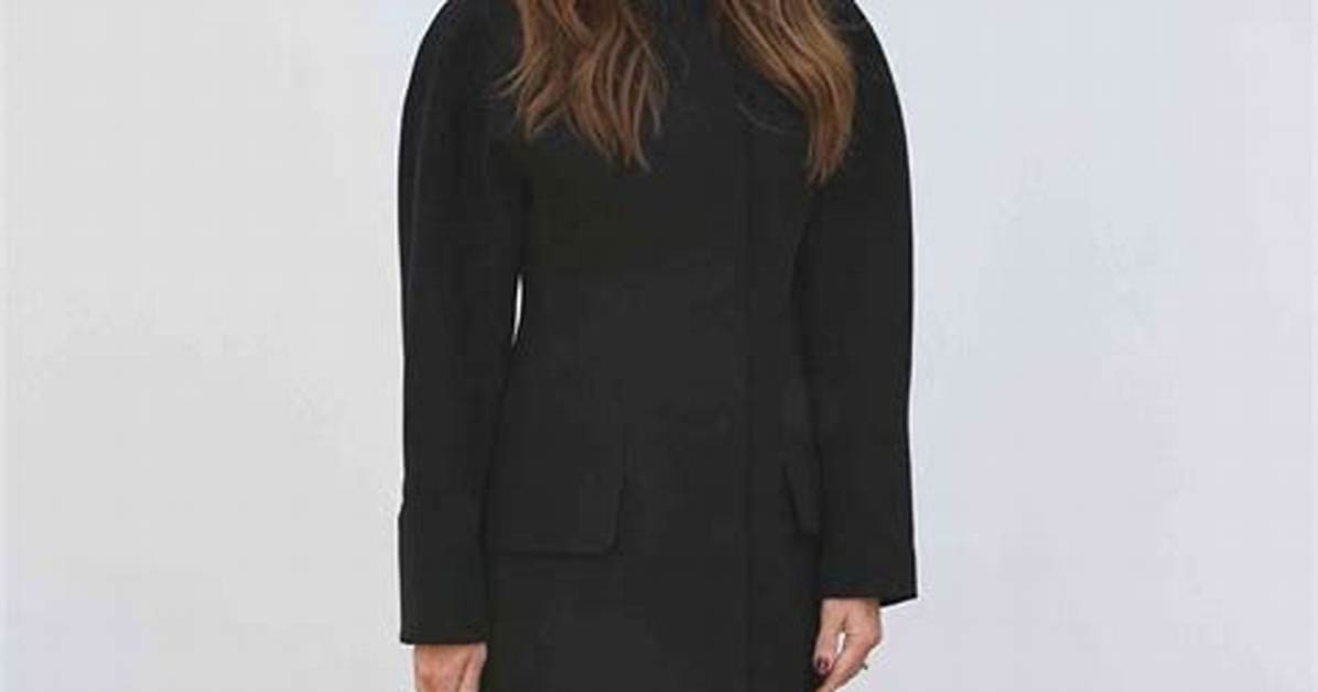 Julia Roberts Wore 2 ‘It’ Items That’ll Be Everywhere by Spring 2024