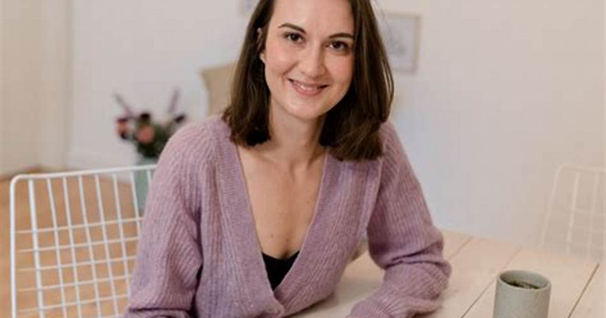 Julia Schultz Net Worth