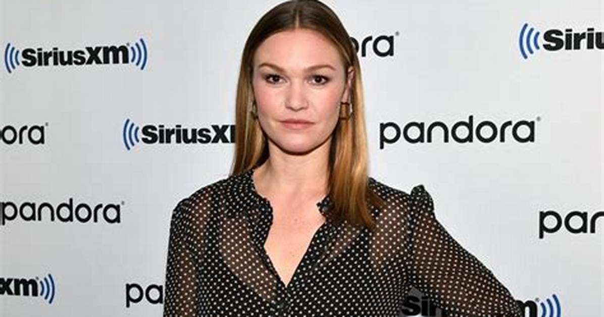 Julia Stiles Net Worth