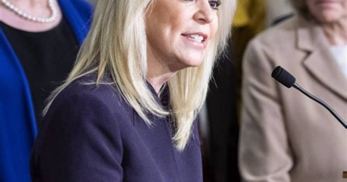 Karin Housley
