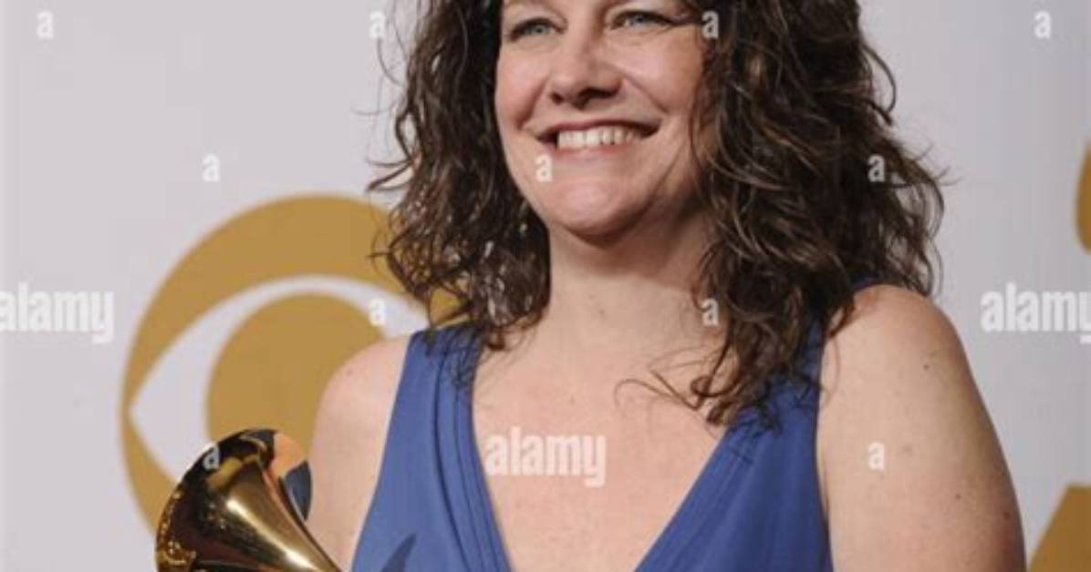 Kelly Carlin-Mccall Net Worth 2024