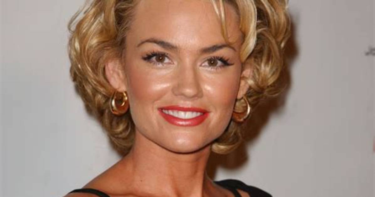 Kelly Carlson