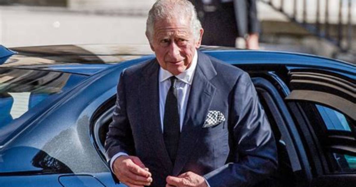 King Charles Iii Faces First Major Opposition of His Reign After Pen Explodes in His Hands
