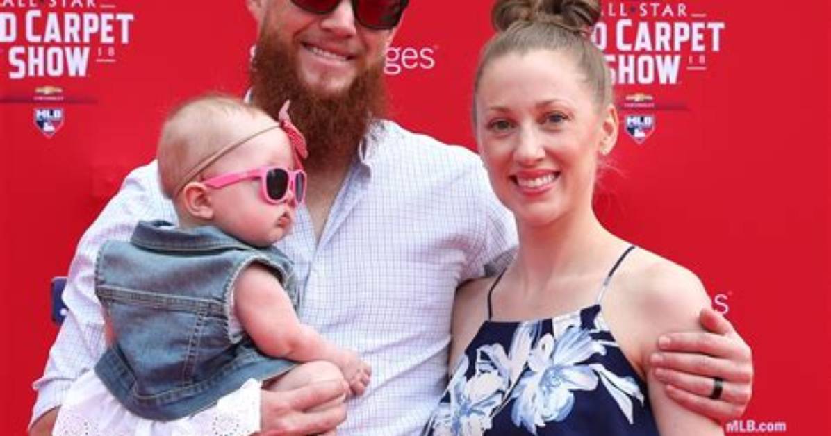 Know About Craig Kimbrel; Wife, Contract, Daughter, Sox, Stats, Height