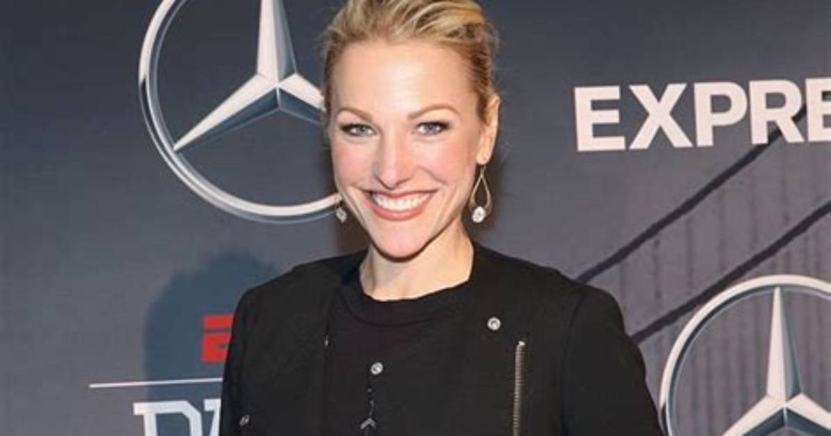 Know About Lindsay Czarniak; Espn, Husband, Salary, Family, Wedding