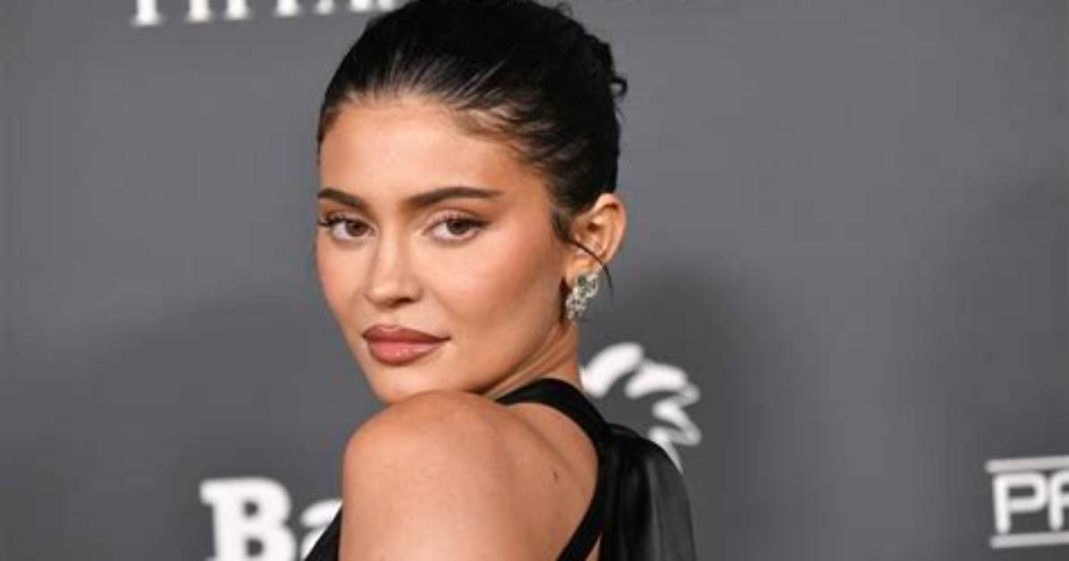 Kylie Jenner Just Wore Yet Another Alo Yoga Workout Set