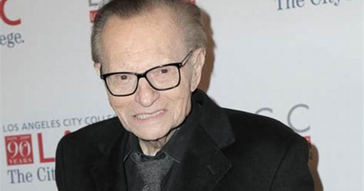 Larry King Recovering After Severe Chest Pain; Not a Heart Attack!