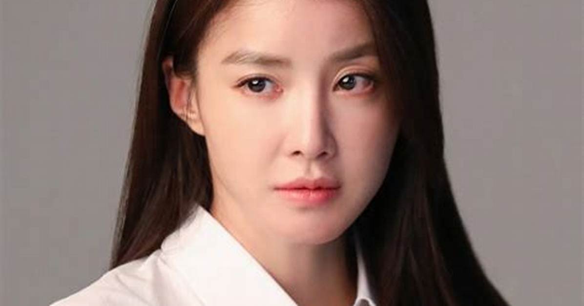 Lee Si Young