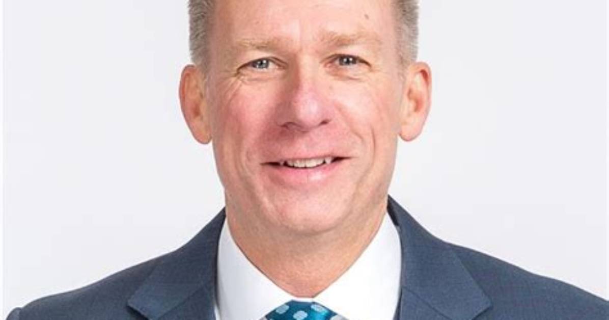 Leo Denault Net Worth