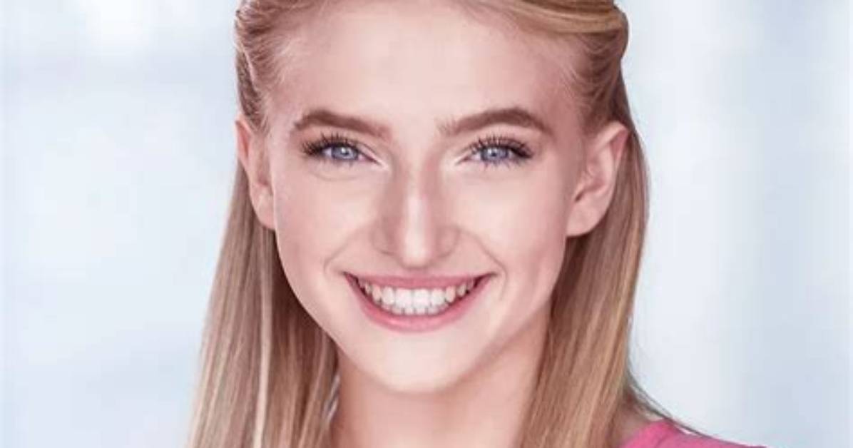 Lilly Bartlam Net Worth