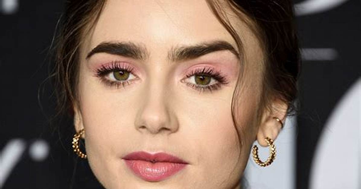 Lily Collins