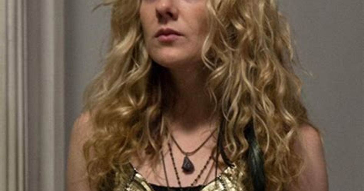 Lily Rabe