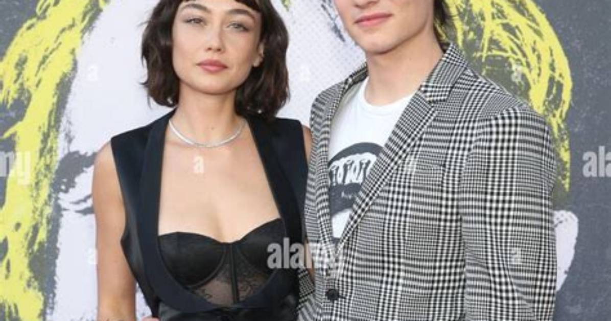 Louis Partridge and Sydney Chandler’s Age Gap Criticism Explained