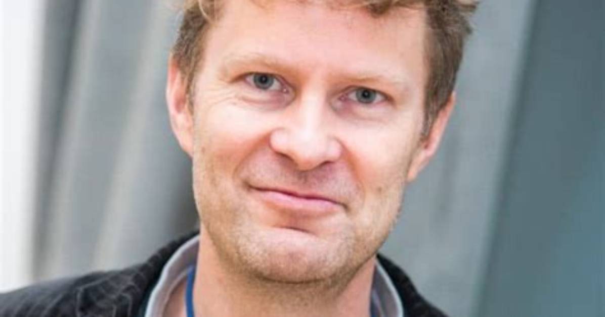 Luke Harding Net Worth