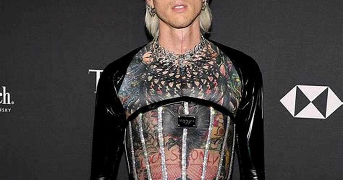 Machine Gun Kelly Ridiculed over New Neck Tattoo
