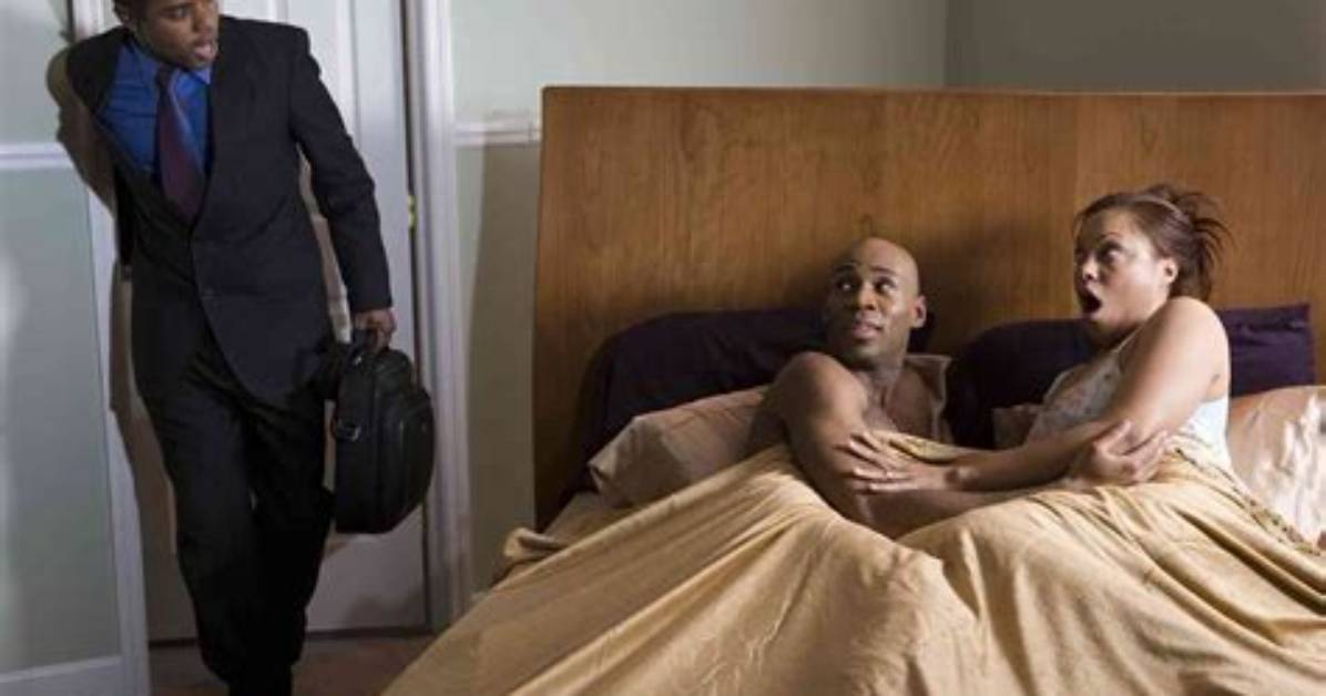 Man Catches Woman Cheating on Her Husband at 'Singles Event' by Claiming She Was Widowed