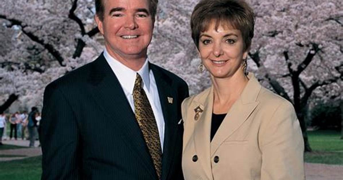 Mark Emmert Net Worth