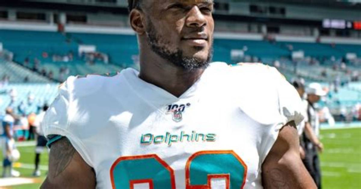 Mark Walton Net Worth