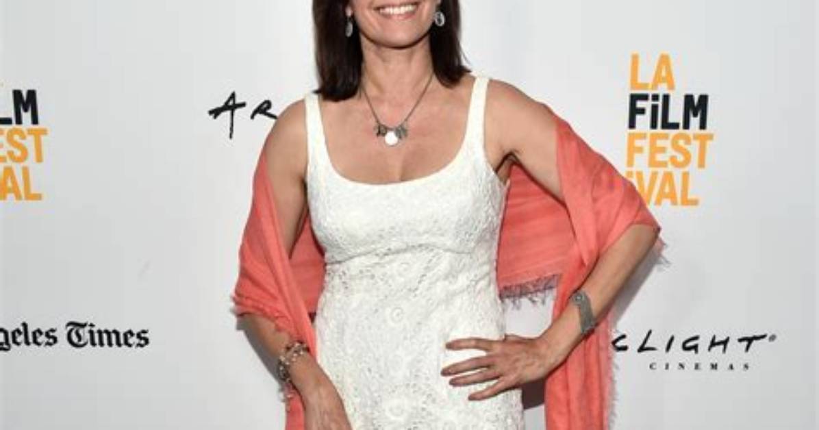 Martha Hackett Net Worth