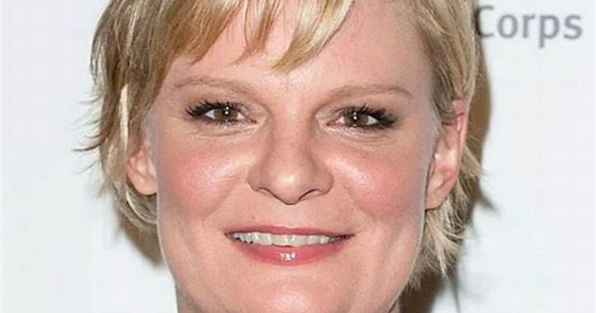 Martha Plimpton Net Worth