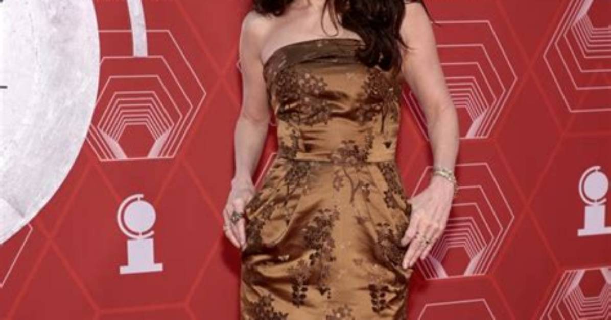 Mary-Louise Parker Age, Net Worth: Weight, Wife, Kids, Bio-Wiki
