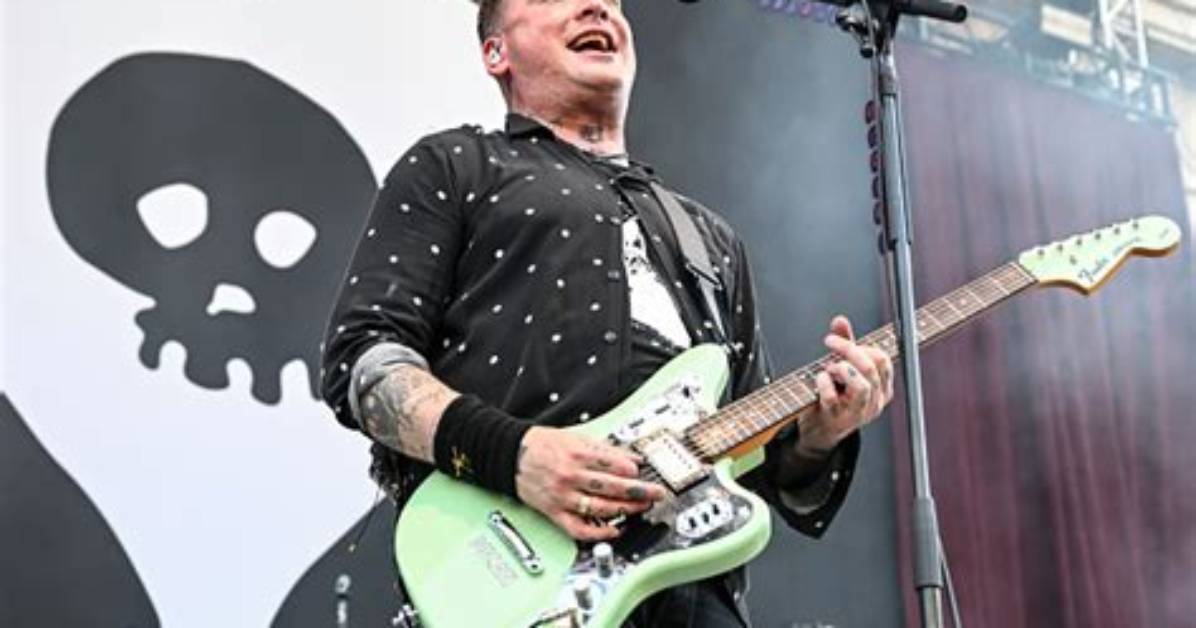 Matt Skiba Net Worth