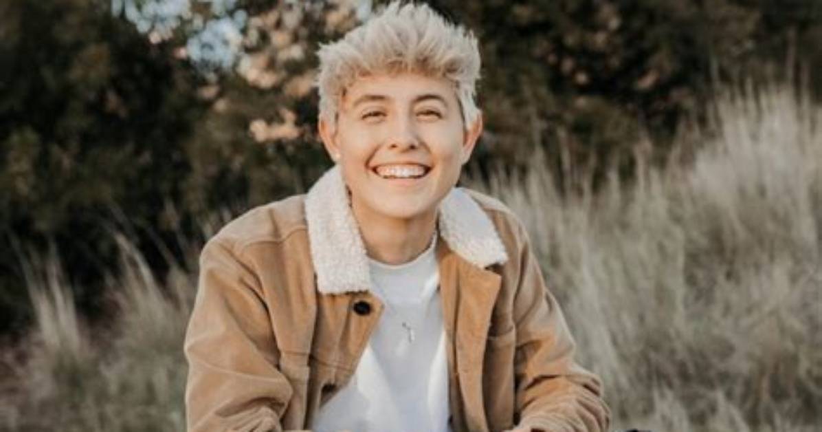 Mattie Westbrouck Identifies with Non-Binary Gender and Is Dating Onlyjayus