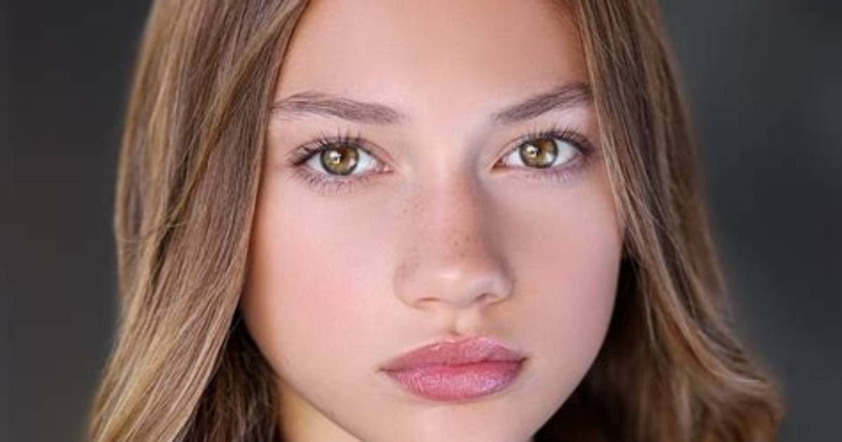 Maya Le Clark – Celebsgraphy