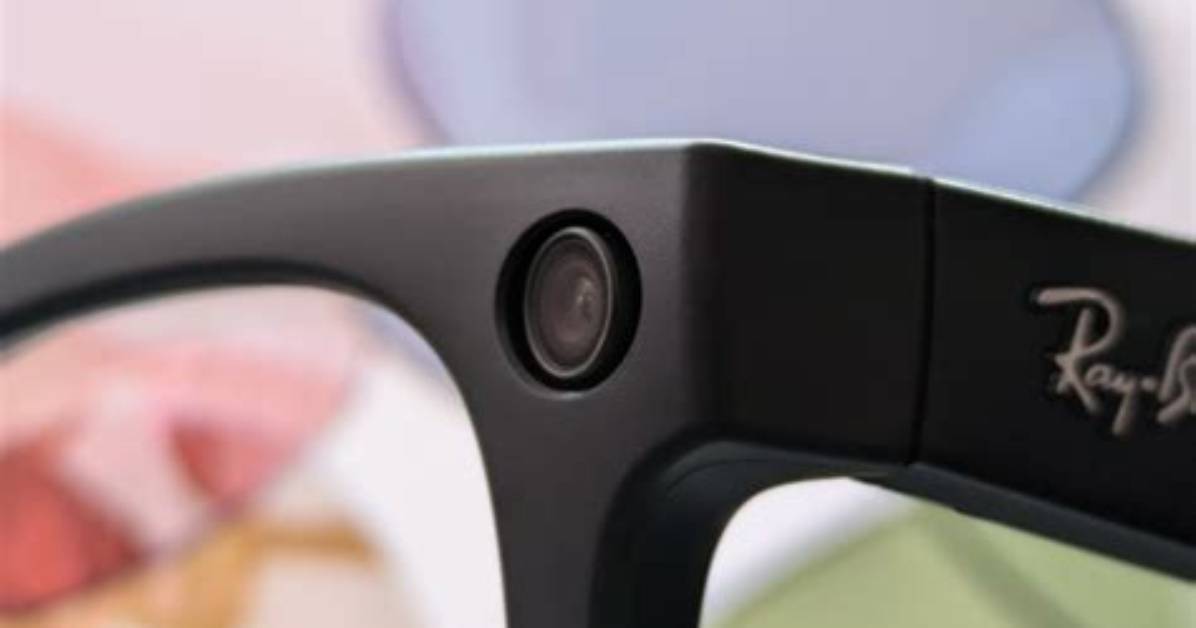 Meta May Improve the Ray-Ban Smart Glasses Significantly in 2025 Through Adding Ar to Them