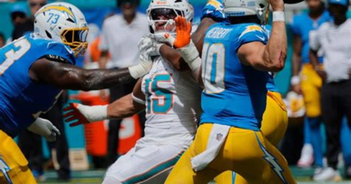 Miami Dolphins | Dave Hyde: Can Dolphins’ Defense Overcome All These Injuries — and Patrick Mahomes?