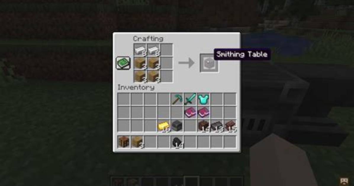 Minecraft What Does a Smithing Table Do