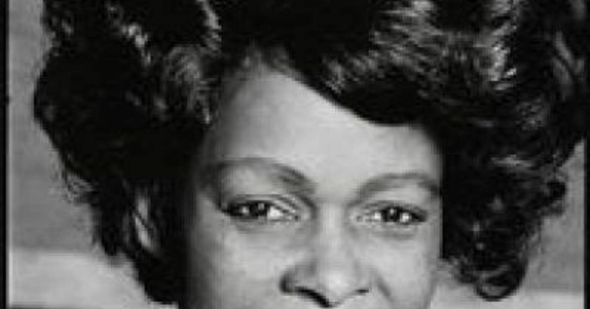 Minnie Gentry Net Worth