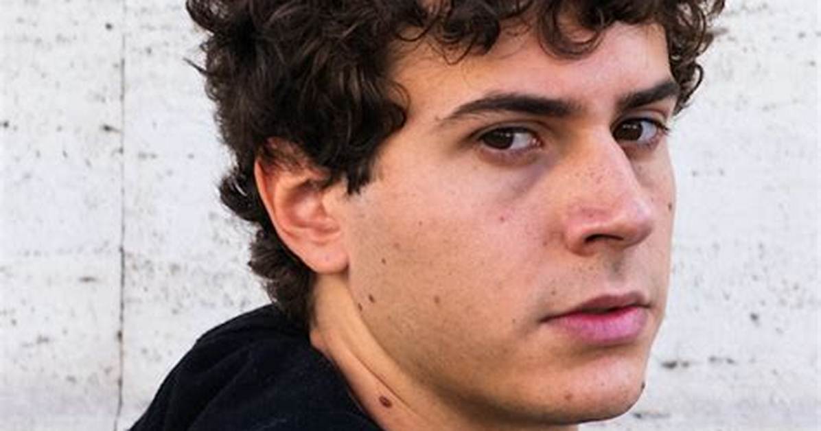 Mirko Trovato: the Rising Star of the Italian Entertainment Industry