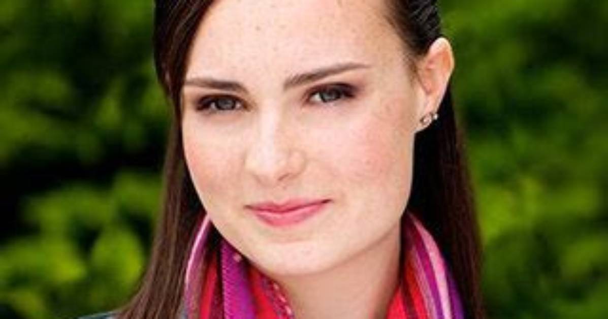 Molly Burke Net Worth