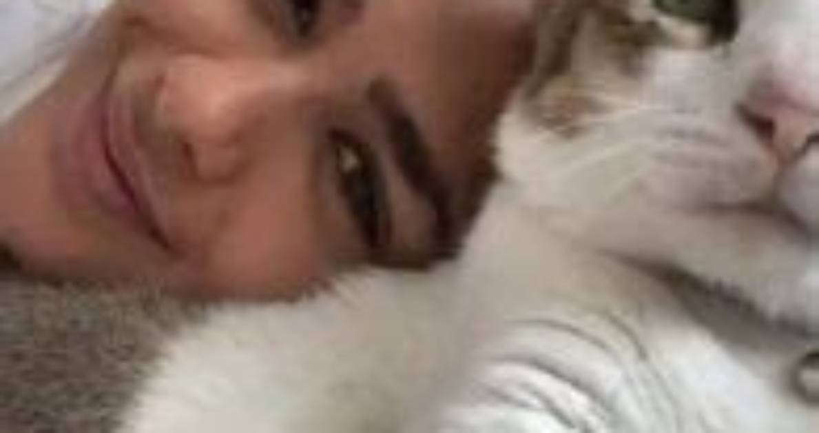Mrunal Thakur Pets - Celebrity Pets