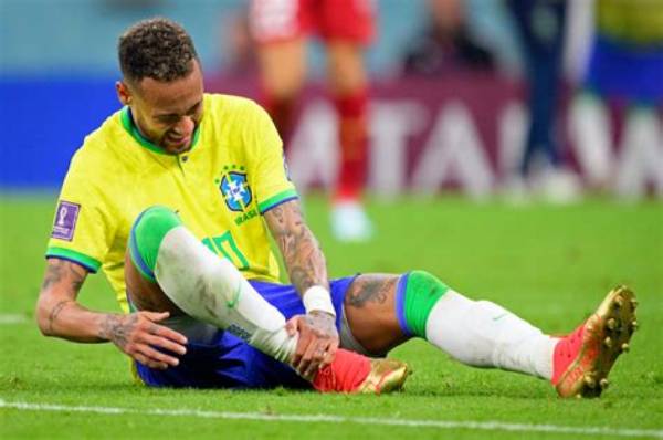 Neymar Injured, Richarlison Scores for Brazil at World Cup