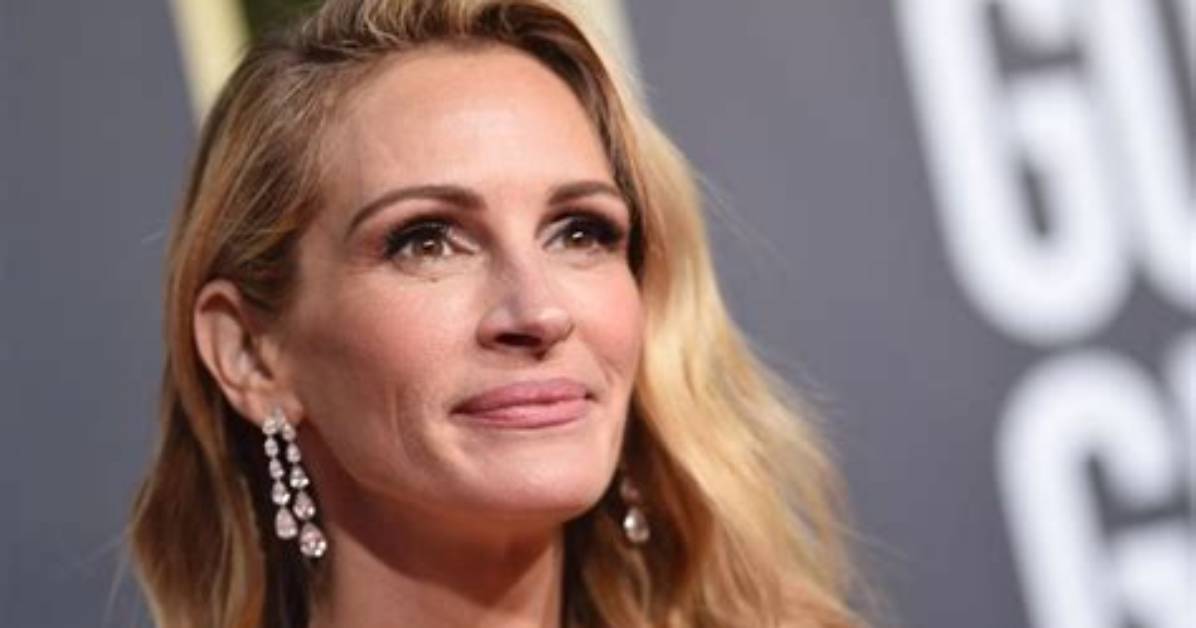 No, Julia Roberts Is Not Dead, Despite Whatever Facebook Tells You