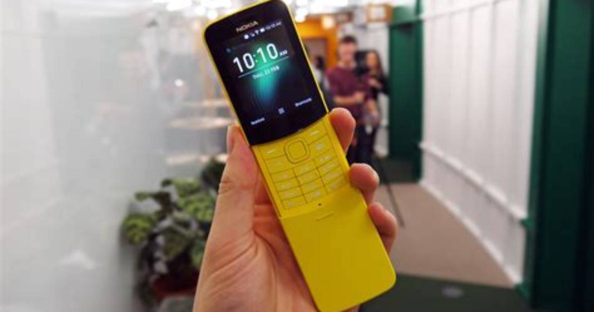 Nokia 8110 4G Hands-on: the Banana Phone Is Back!