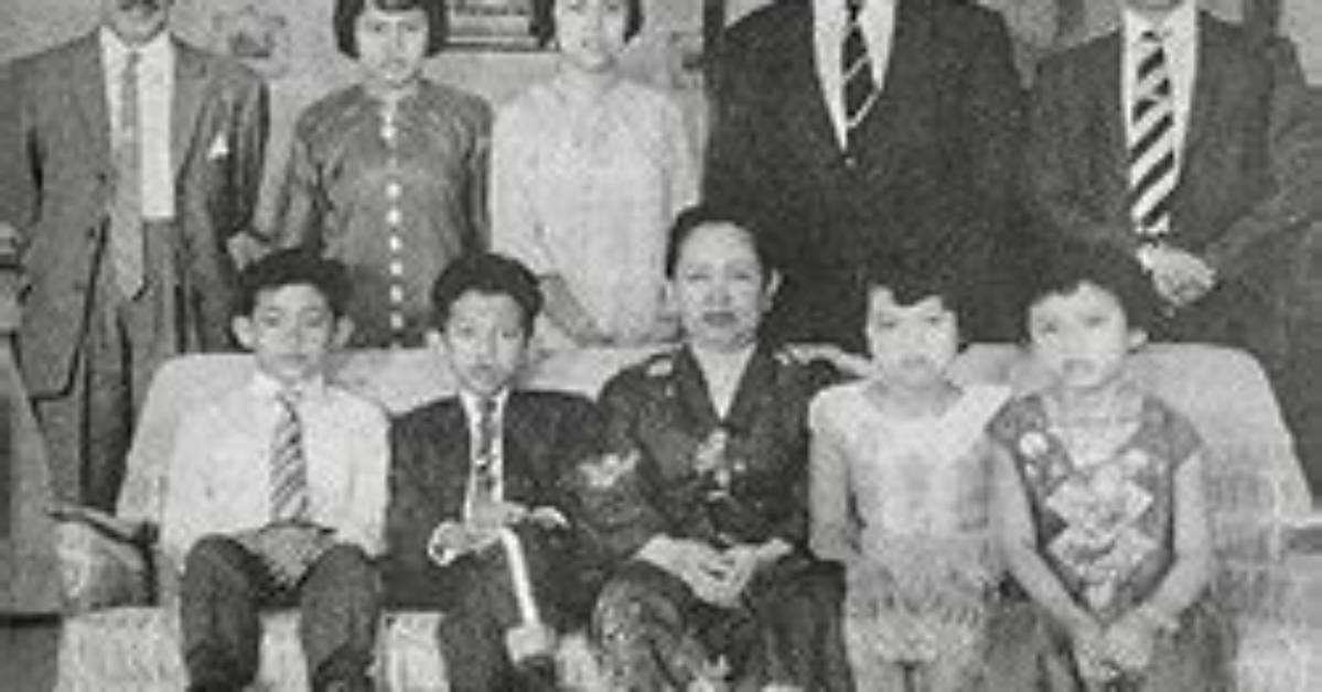 Omar Ali Saifuddien Iii Family