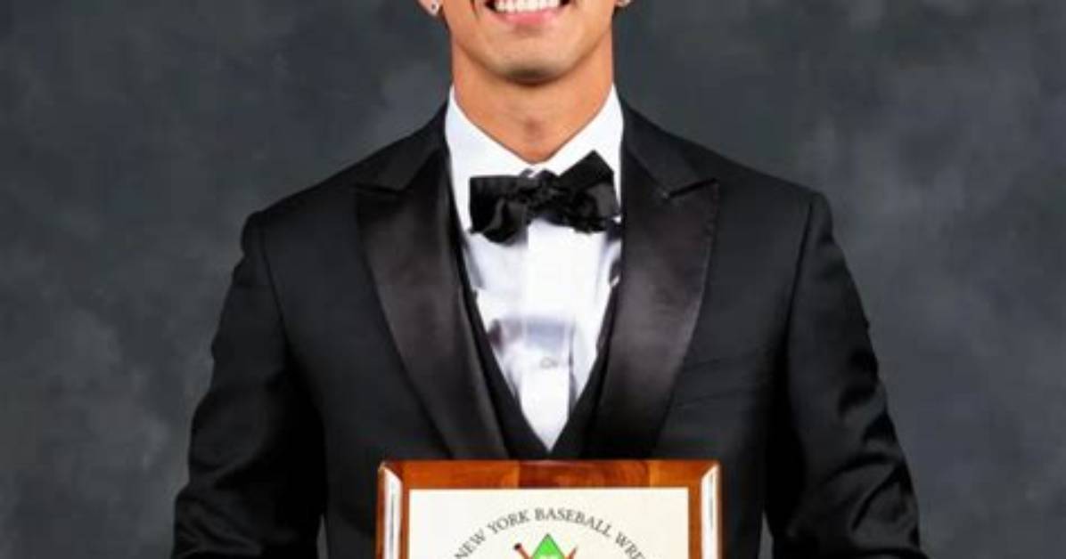 Oswaldo Cabrera Net Worth