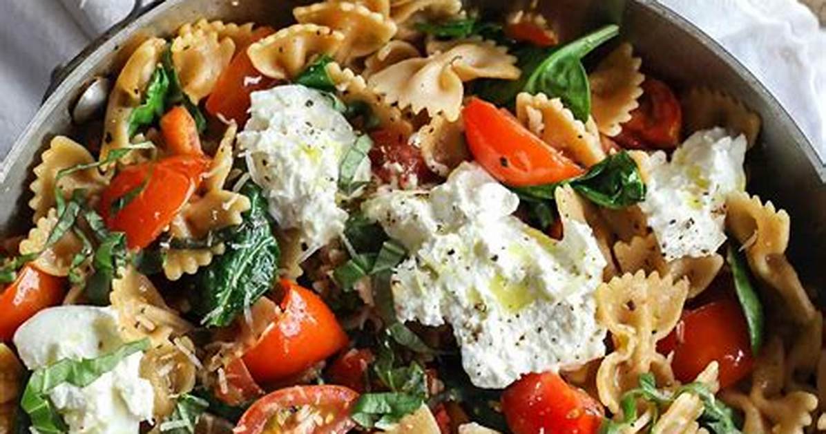 Pasta with Herb Ricotta and Fresh Tomato Sauce | Rachael Ray | Recipe