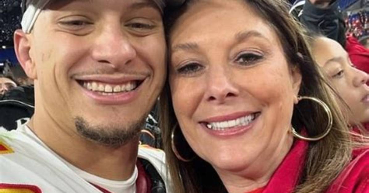 Patrick Mahomes's Mom Just Shared Never-Before-Seen Selfies with Taylor Swift