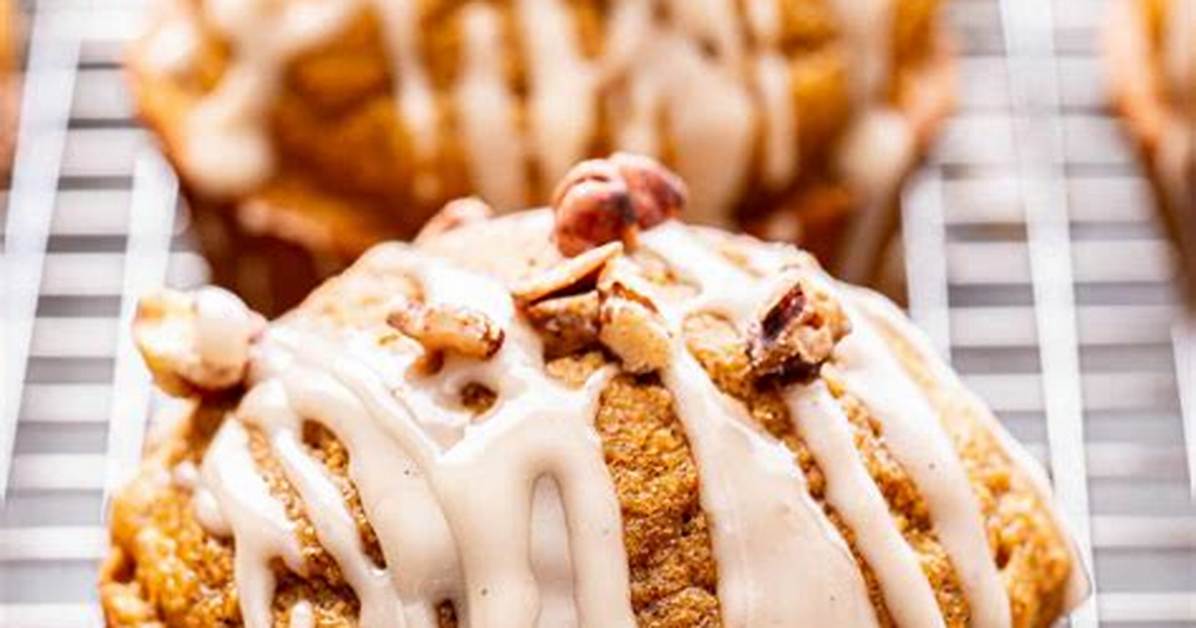 Pecan-Pumpkin Muffins Recipe